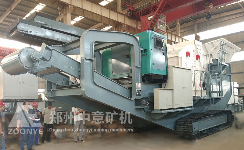 履帶式移動反擊破碎機(jī)試機(jī)完畢