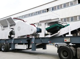 鄭州履帶式破碎站廠(chǎng)家,時(shí)產(chǎn)150噸移動(dòng)石子機(jī)型號(hào)
